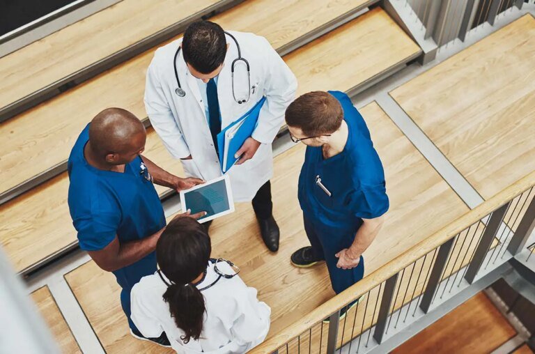 Blog multiracial medical team having a discussion skcar45